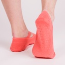 studio_socks_grips_2_2.jpg